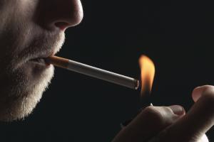 مضرات و عواقب مصرف سیگار و قلیان